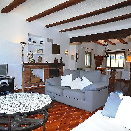Holiday Henrys Choza By Interhome